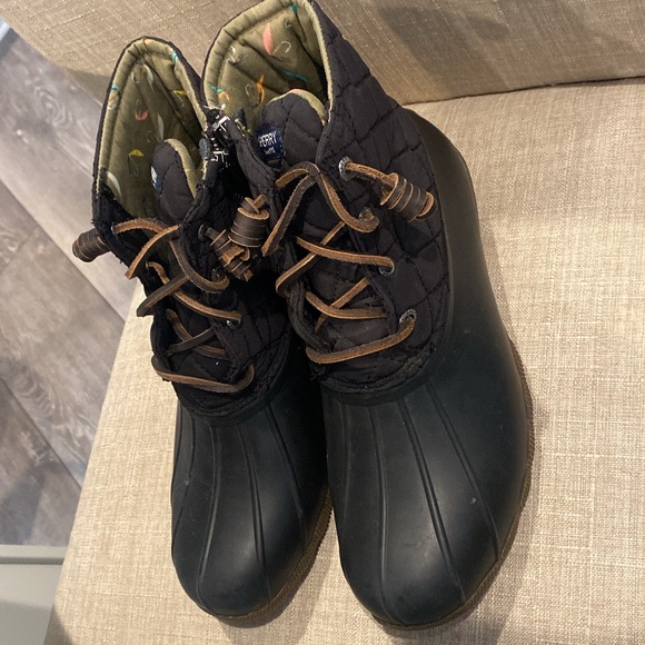 Sperry boats - Picture 1 of 1